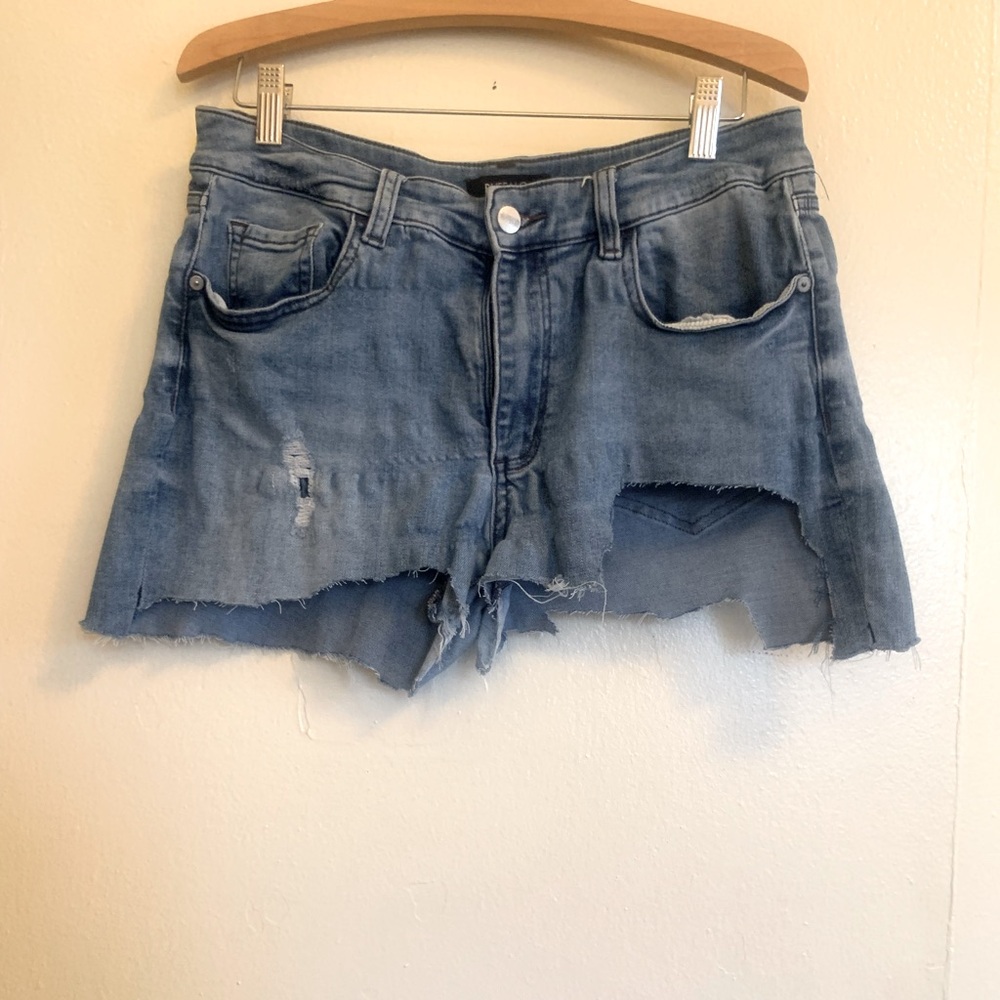 BUFFALO DAVID BITTIN Stressed Out “Bad Girl” Daisy Dukes l-Size 31(L)-41 Hips